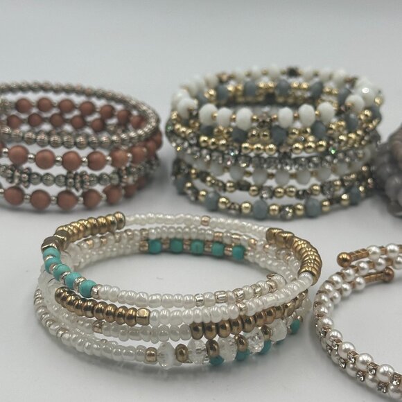 Lot of 6 Memory Wire Bracelets Beaded Neutral Metallic Mixed Stretch Boho - Picture 8 of 10